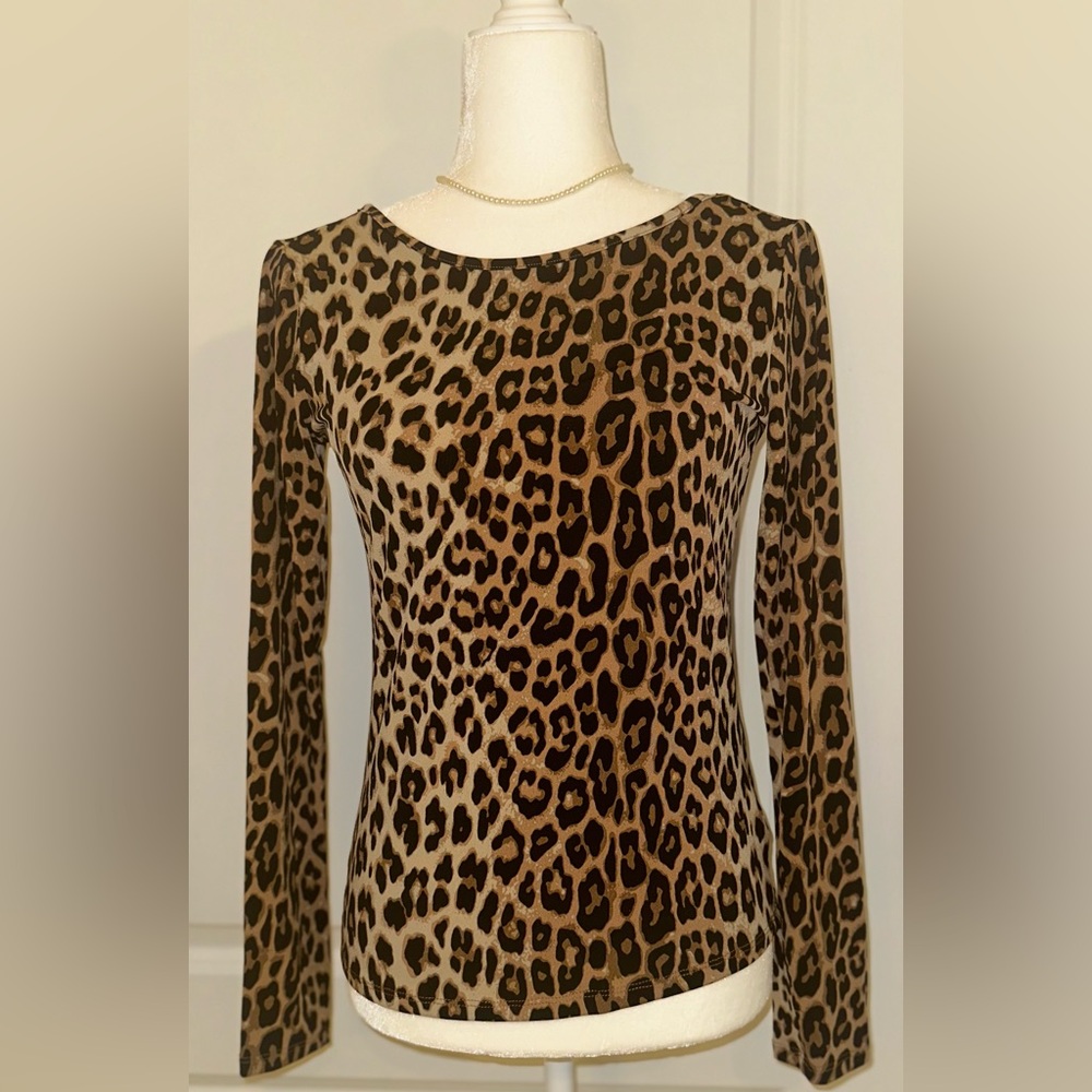 Leopard top with low cut back